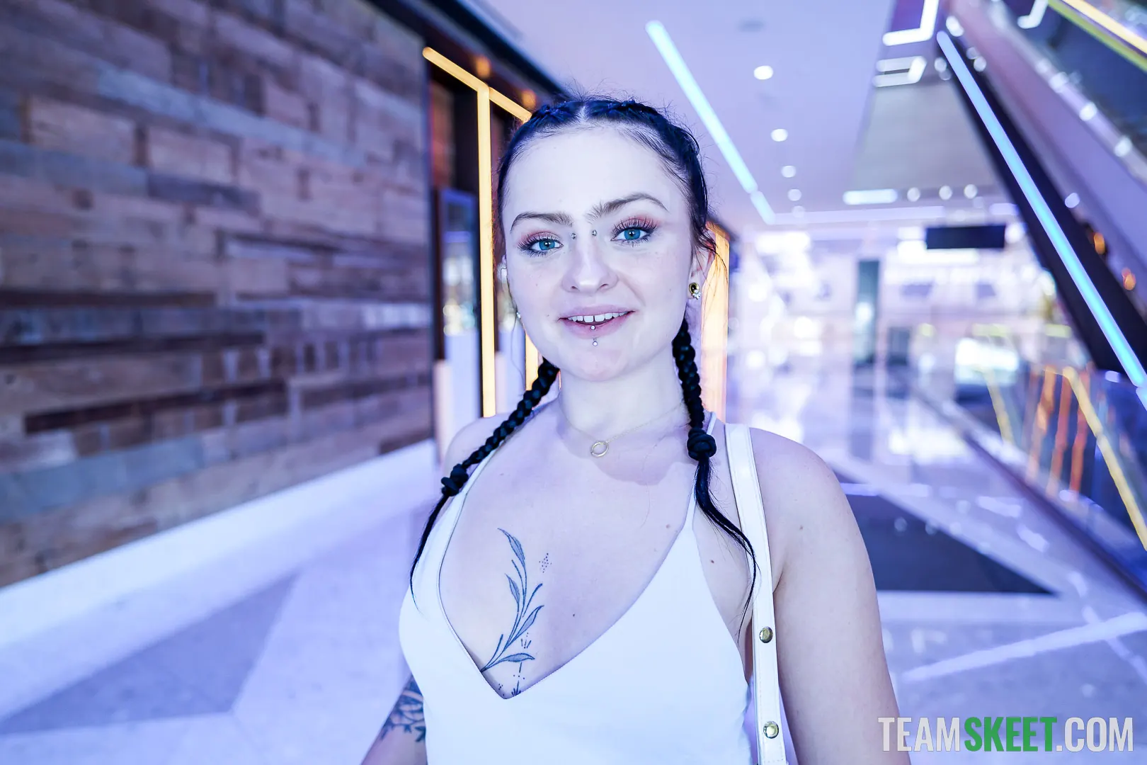 Team Skeet 'Eager Horny Chick Gets the Vegas Experience' starring Imani Valor (Photo 12)