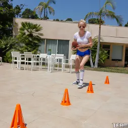 Iris Rose en Tiempo de simulacro (foto 126) Iris Rose en 'Team Skeet' Tiempo de simulacro (Miniatura 126)