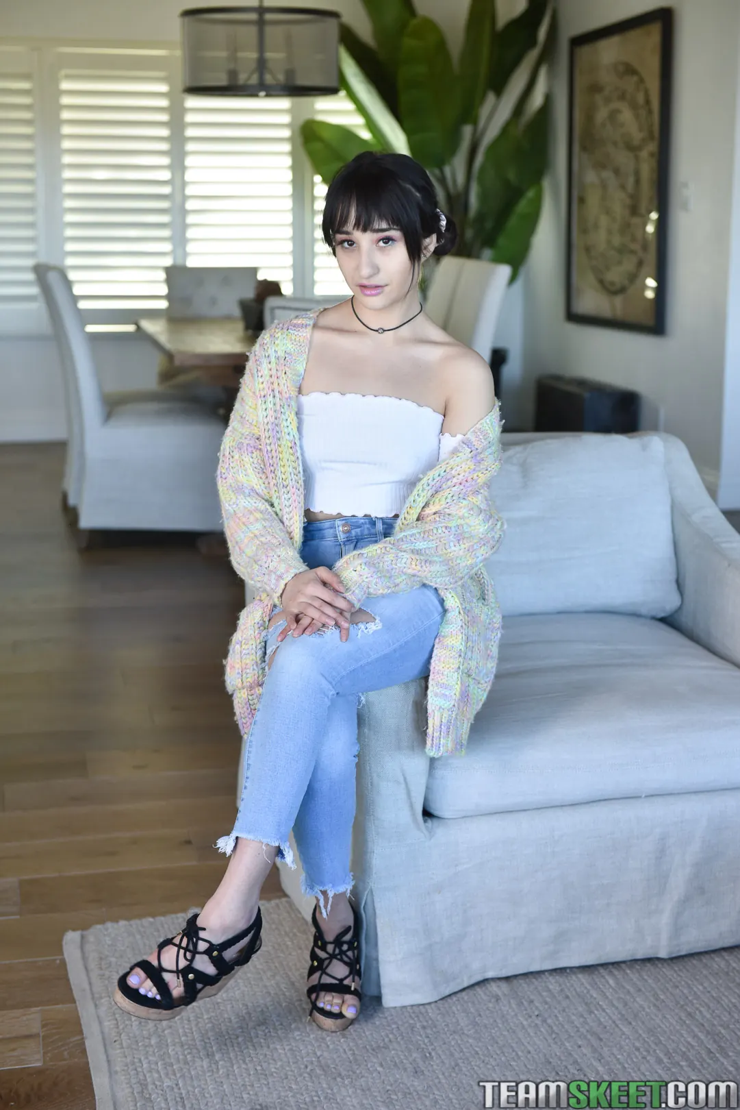 Team Skeet 'Evidencia' protagonizando Isabella Nice (foto 1)