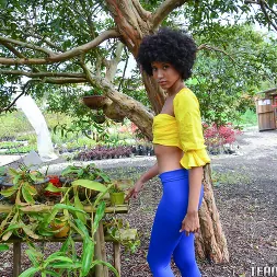 Janeth Black en 'Team Skeet' Latina de ébano exquisita y amorosa (Miniatura 42)