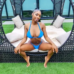 Jaymee Green en 'Team Skeet' Espectáculo de bikini (Miniatura 3)