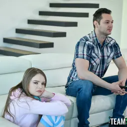 Jessae Rosae en 'Team Skeet' Pequeña chica gamer (Miniatura 27)