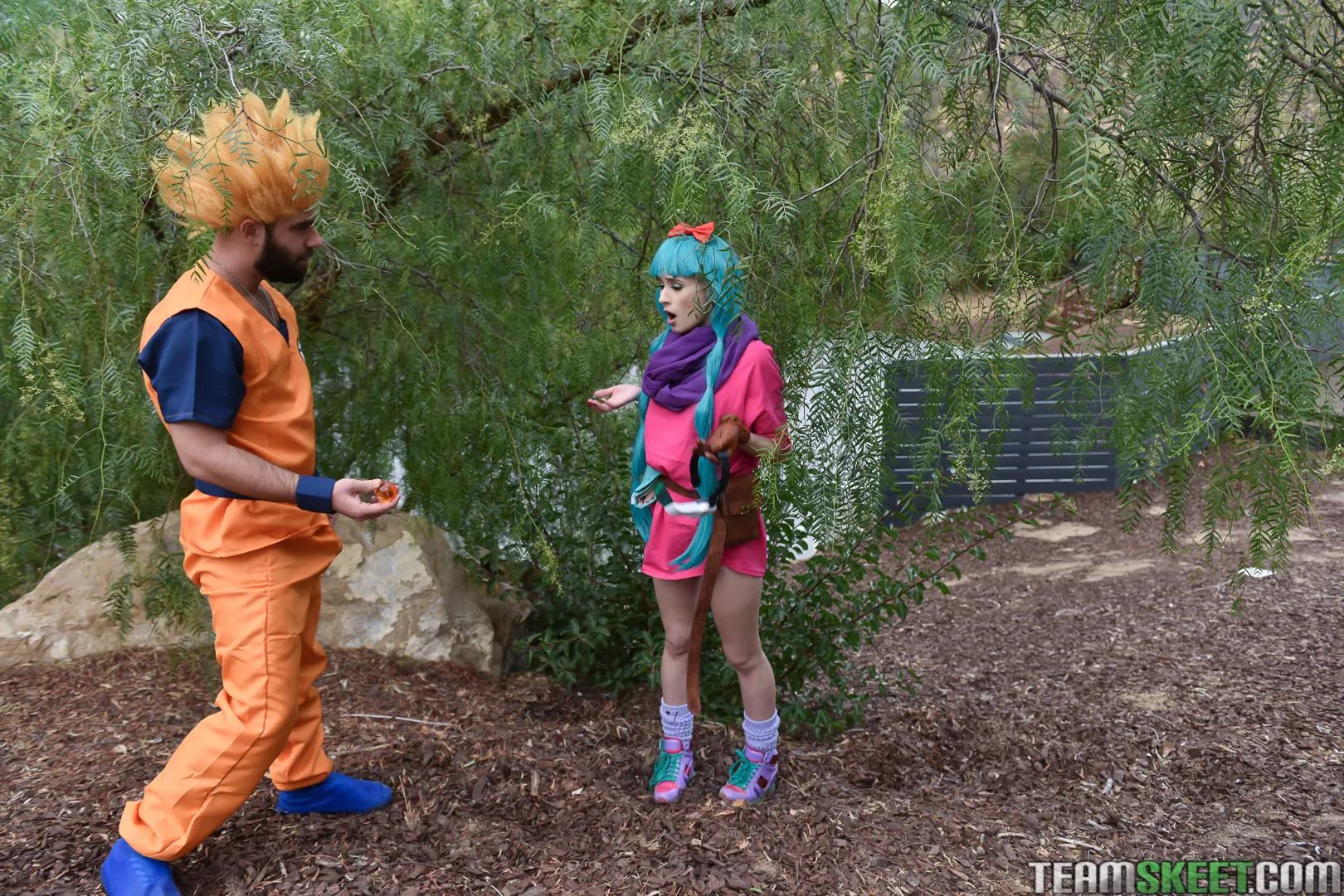 Team Skeet 'Gallo de Dragon Ball' protagonizando Jessie Saint (foto 84)
