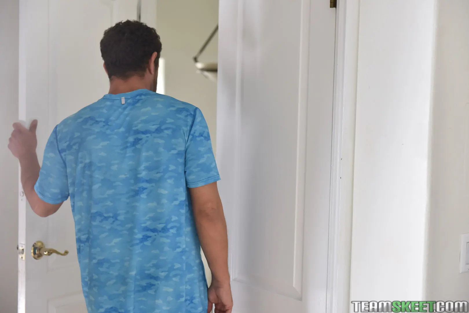 Team Skeet 'Tramposo Tramposo Gatito Skeeter' protagonizando Jewelz Blu (foto 50)