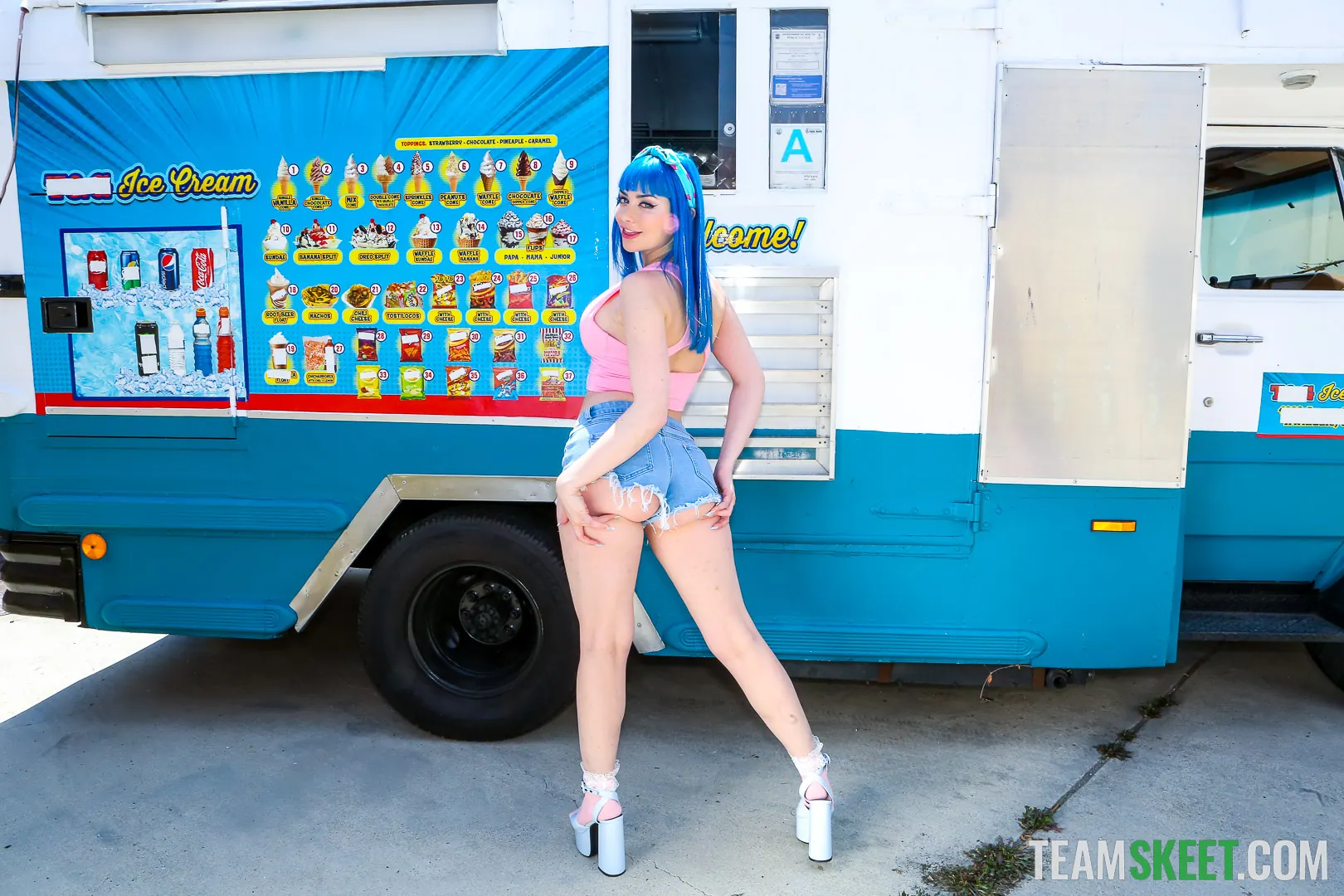 Team Skeet 'Hora del helado' protagonizando Jewelz Blu (foto 8)