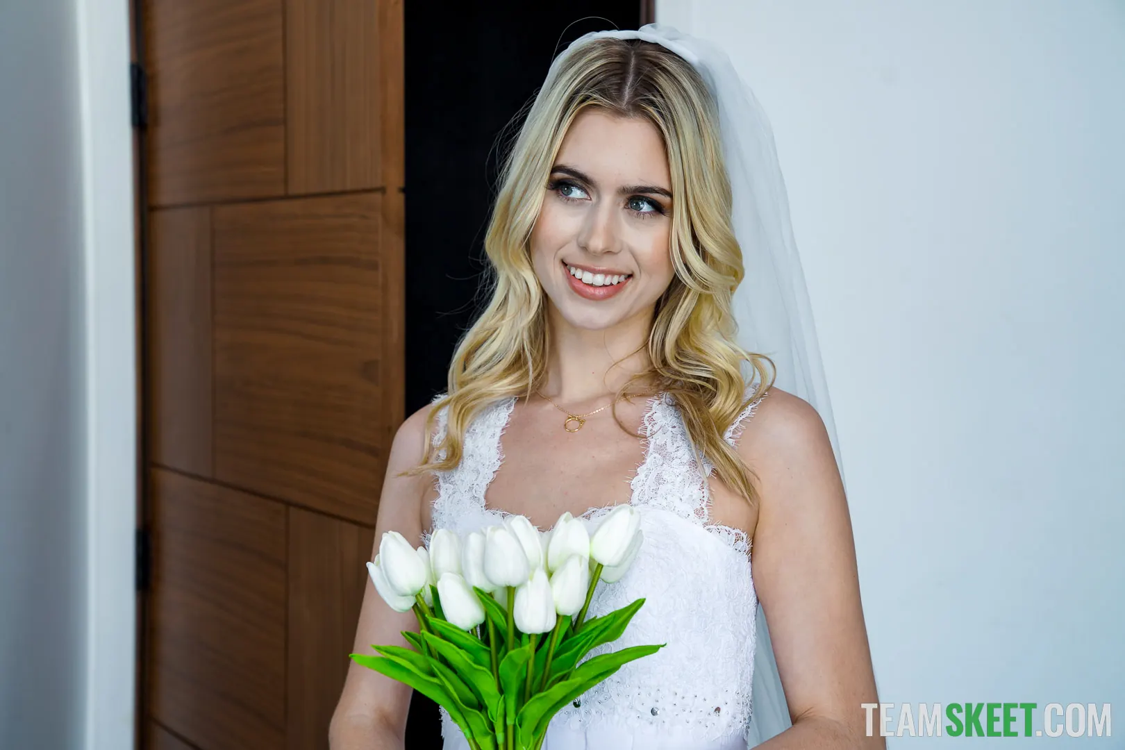 Team Skeet 'Wedding Dress Shenanigans' starring Jill Kassidy (Photo 52)