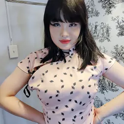 Jooni Kim in Making Her Talk (Photo 1) Jooni Kim in 'Team Skeet' Making Her Talk (Thumbnail 1)