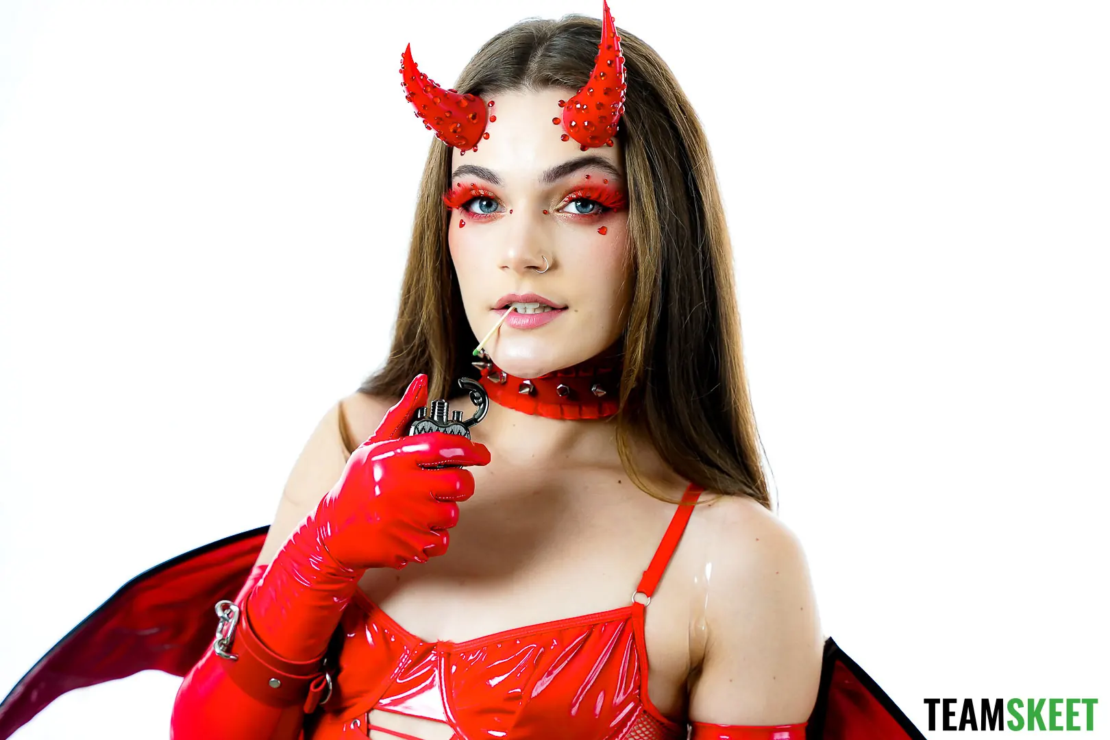 Team Skeet 'Septiembre destacado: enebro ren, tu diablillo cachondo' protagonizando Juniper Ren (foto 12)