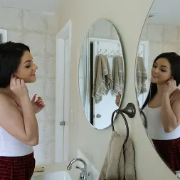 Kacey Quinn in 'Team Skeet' Laundry Day (Thumbnail 32)