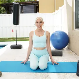 Kay Lovely en 'Team Skeet' Un entrenamiento encantador (Miniatura 1)