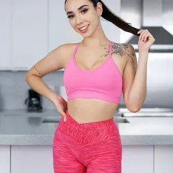 Kay Lovely en 'Team Skeet' Recopilación de lindas y sudorosas (Miniatura 26)