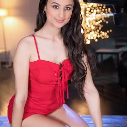 Kayla Paige en 'Team Skeet' Cena de gala (Miniatura 7)