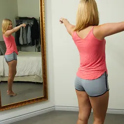 Kendall Kross in 'Team Skeet' Cheering For Stepbro (Thumbnail 5)