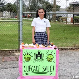 Kharlie Stone in 'Team Skeet' Kharlies Cupcake Sale (Thumbnail 1)
