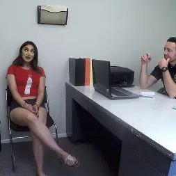 Kim Torres en 'Team Skeet' Kim Torres se libra de ser arrestada follándose al policía de admisión (Miniatura 10)