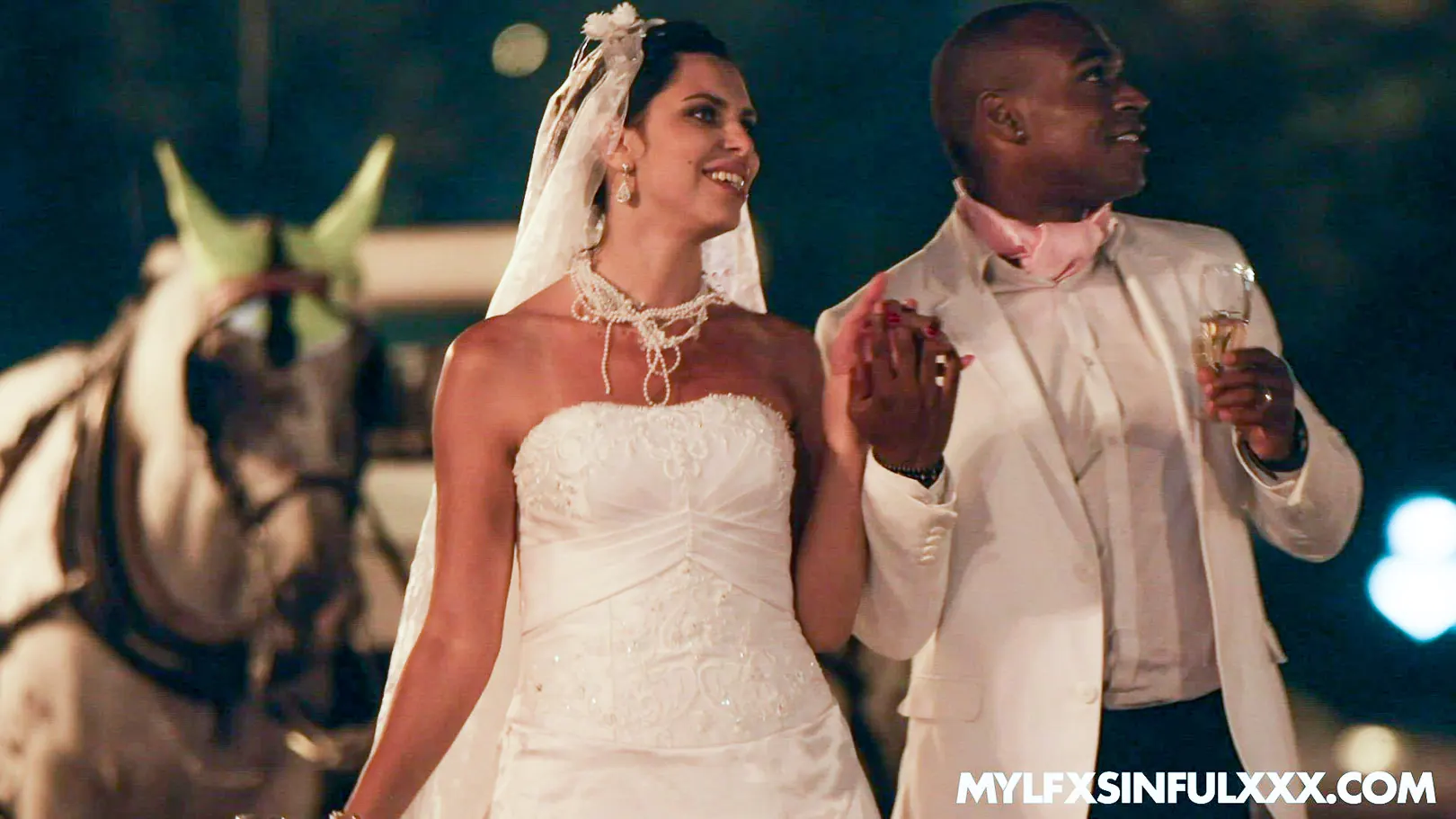 Kira Queen en 'La consumación' from 'Team Skeet' (foto 1) Team Skeet 'La consumación' protagonizando Kira Queen (foto 1)