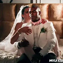 Kira Queen en La consumación (foto 35) Kira Queen en 'Team Skeet' La consumación (Miniatura 35)