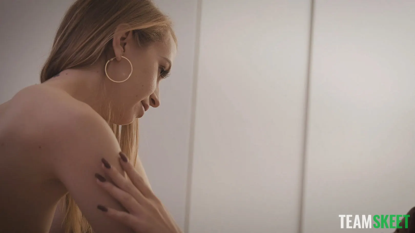 Team Skeet 'Rellenando su sujetador' protagonizando Kristy May (foto 110)