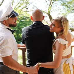 Kyla Keys en Concepto: Clínica Creampie (foto 1) Kyla Keys en 'Team Skeet' Concepto: Clínica Creampie (Miniatura 1)