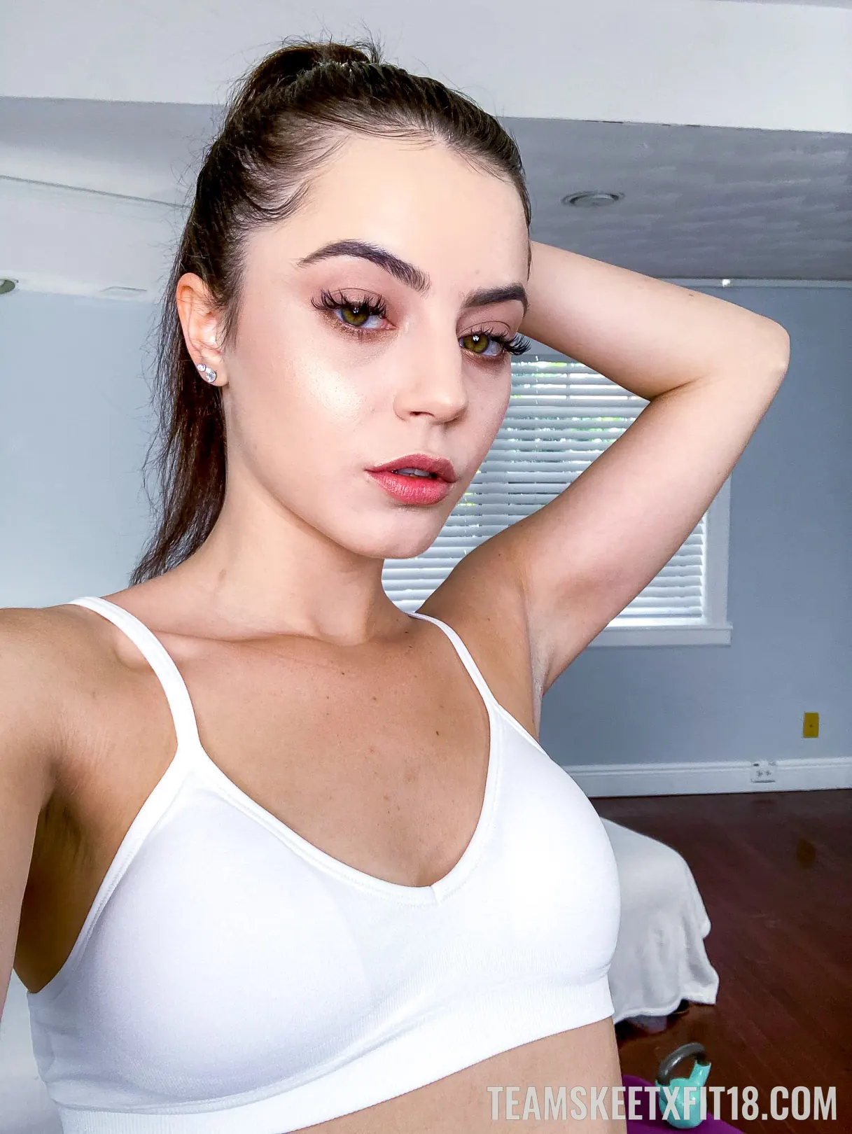 Team Skeet '¿Hay algo que pueda hacer?' protagonizando Kylie Quinn (foto 50)