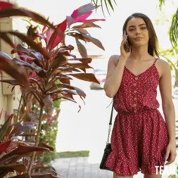 Kylie Quinn in 'Team Skeet' Klepto Babysitter Gets Caught (Thumbnail 1)