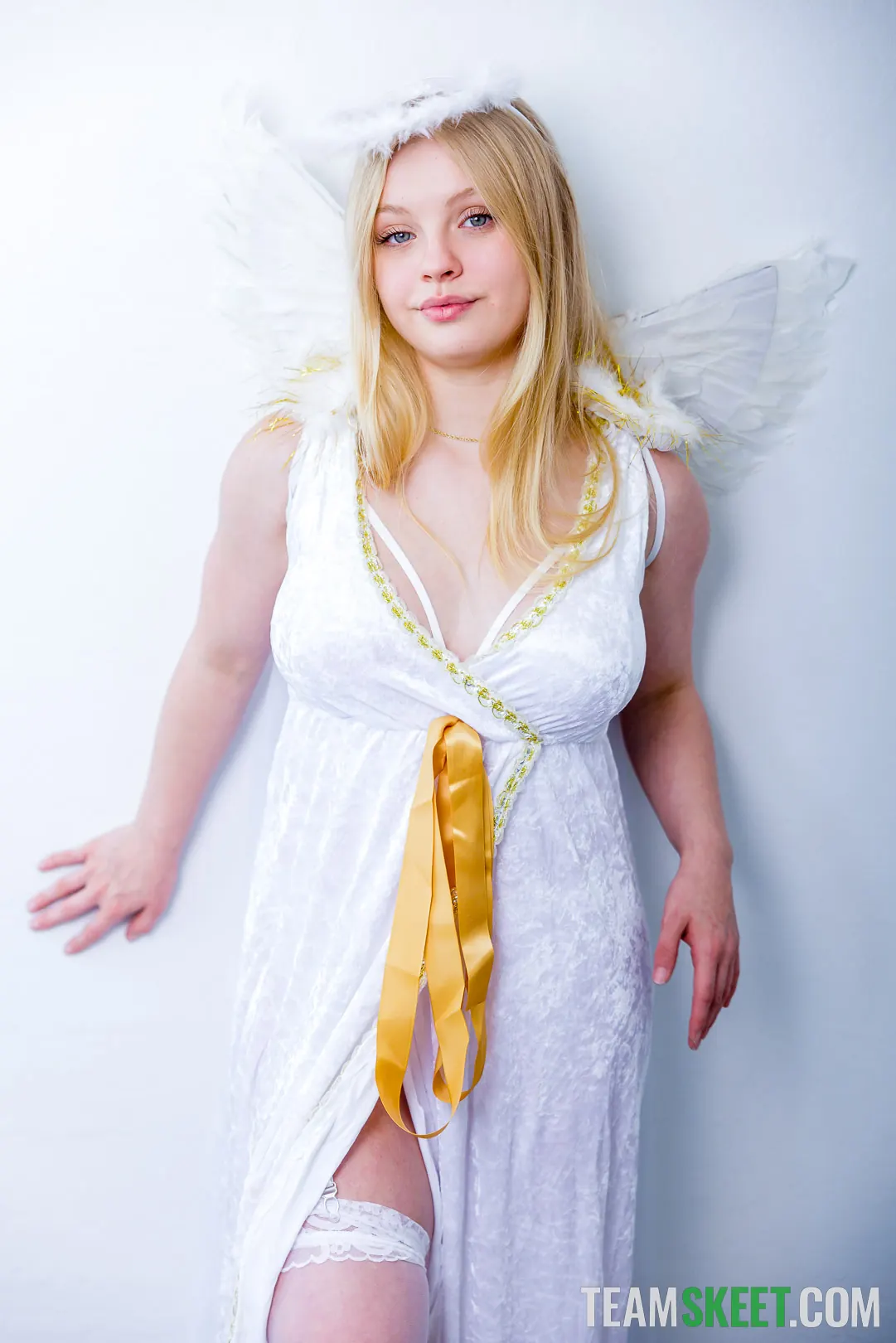 Team Skeet 'Touched by an Angel' starring Kylie Shay (Photo 6)