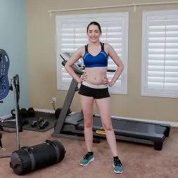 Kyra Rose en 'Team Skeet' Calentar y follar (Miniatura 1)