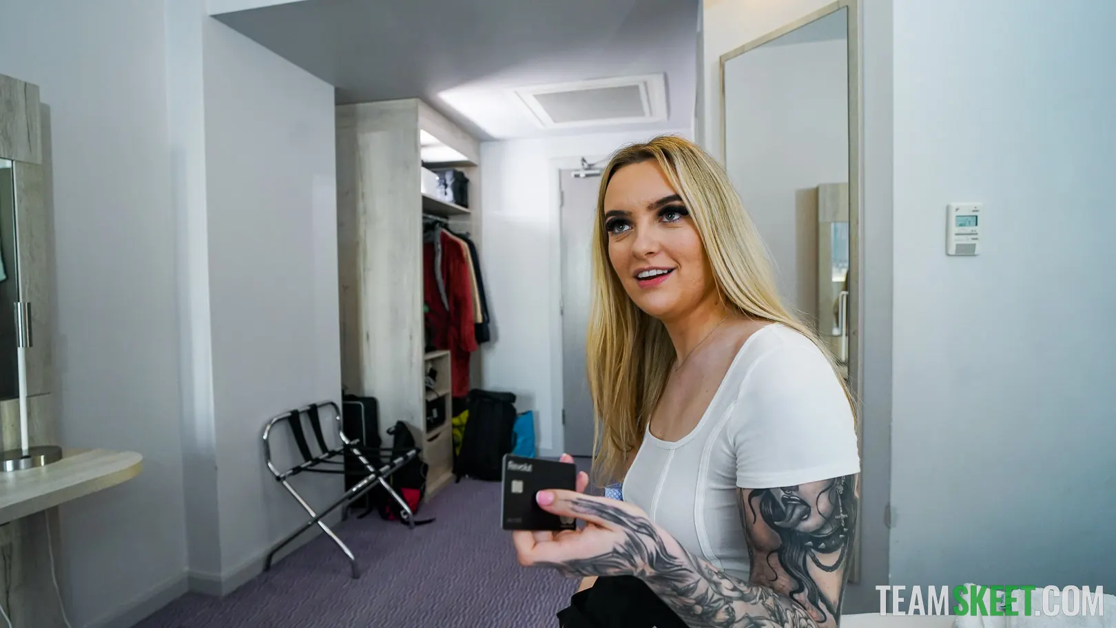 Team Skeet 'The Housekeeper's New Life' starring Lacey Amour (Photo 18)