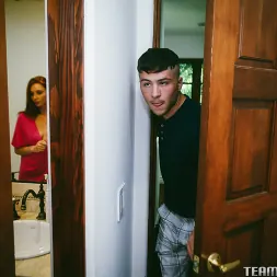 Lacy Lennon en Pensamientos de hermanastras super calientes (foto 64) Lacy Lennon en 'Team Skeet' Pensamientos de hermanastras super calientes (Miniatura 64)