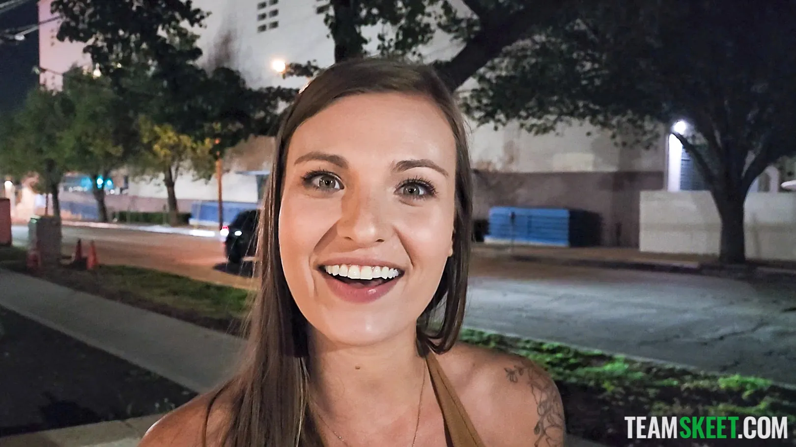 Team Skeet 'Concepto: Mujer Ala' protagonizando Laney Grey (foto 1)