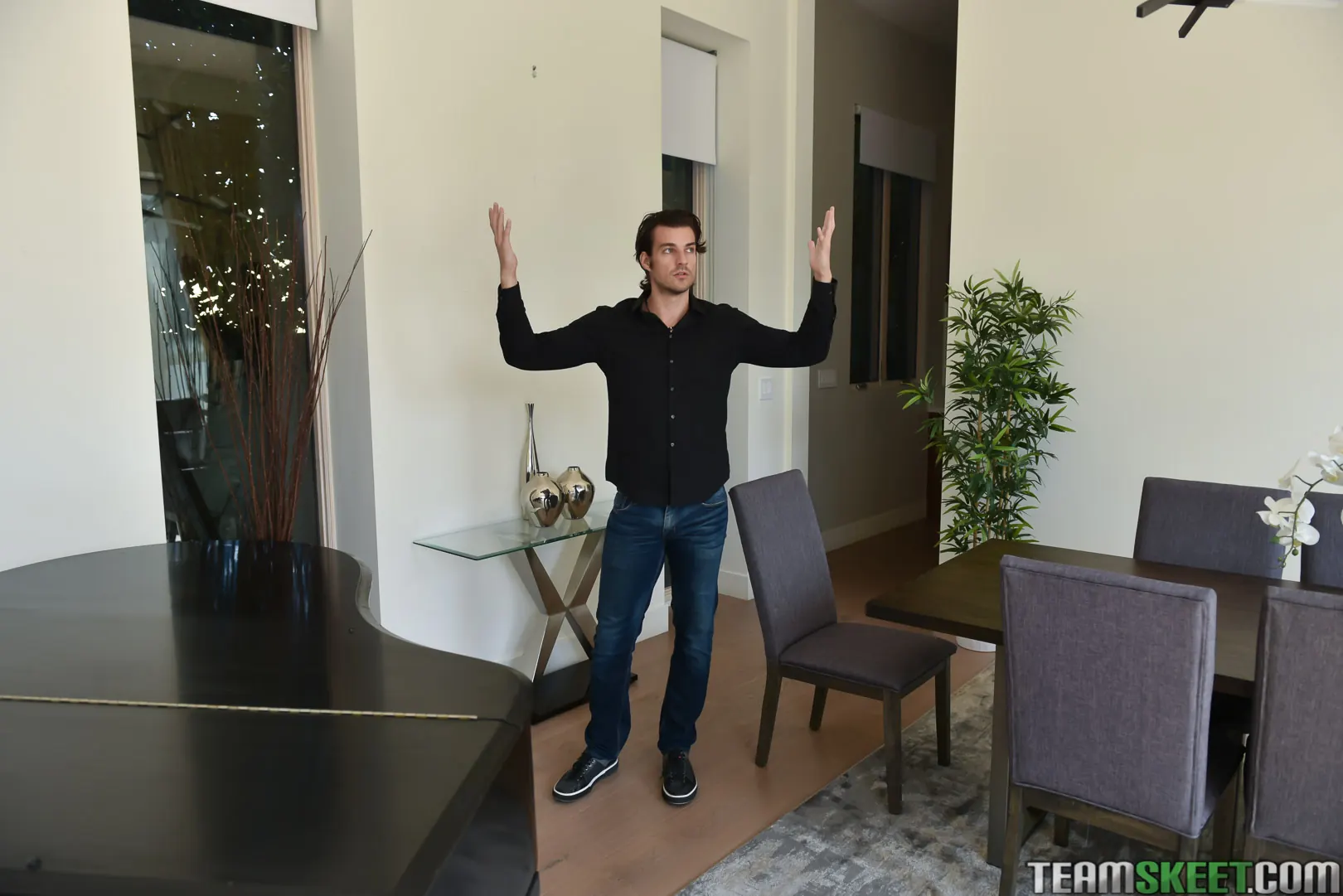 Team Skeet 'Esconderse y chupar la polla' protagonizando Laney Grey (foto 65)