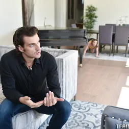 Laney Grey en 'Team Skeet' Esconderse y chupar la polla (Miniatura 78)