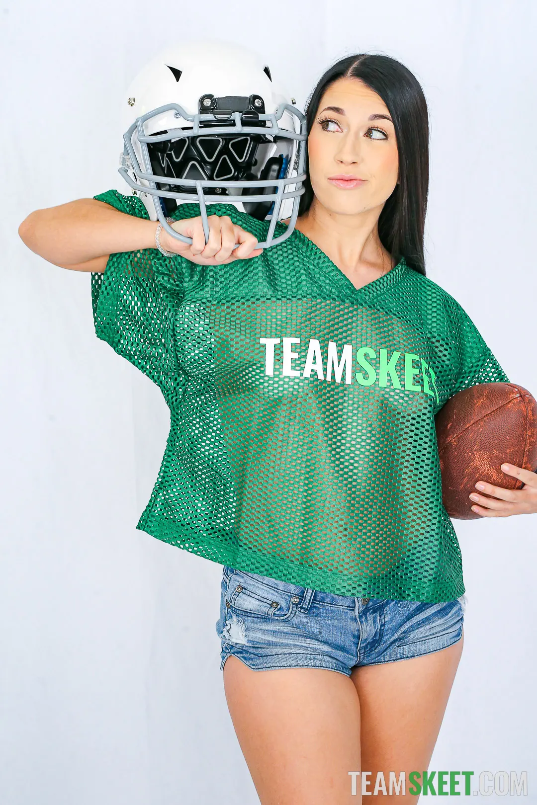 Team Skeet 'The Draft: Game Day Orgy' starring Lauren Phillips (Photo 5)