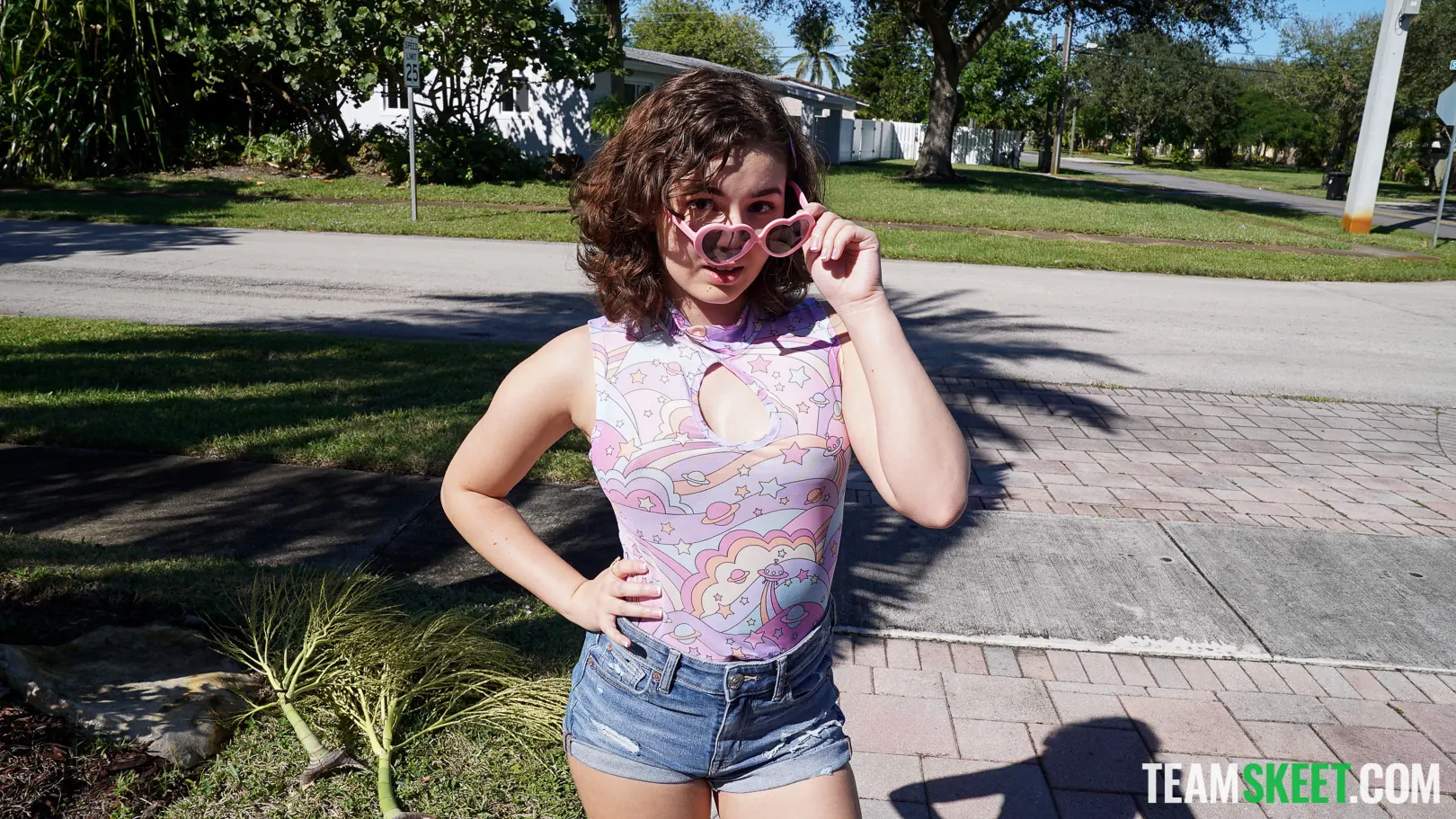 Team Skeet 'Método de pago alternativo' protagonizando Leana Lovings (foto 5)