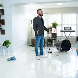 Leana Lovings en 'Team Skeet' Seré tu esposa (Miniatura 35)