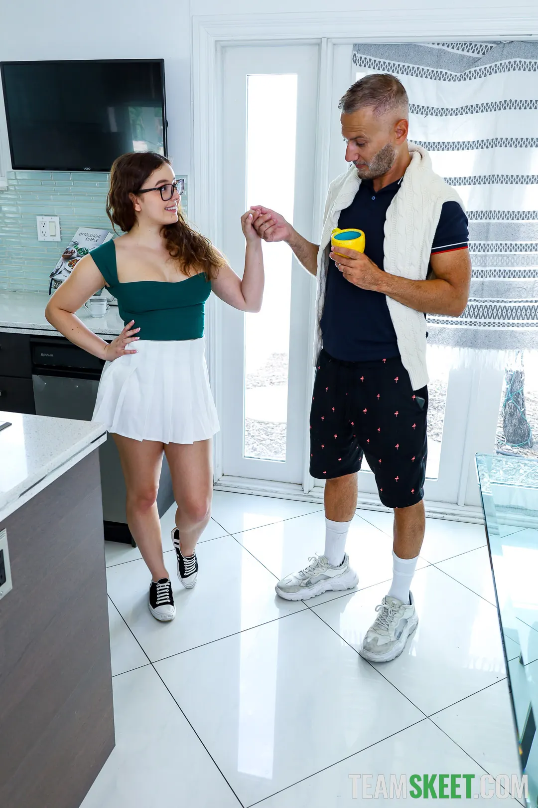 Team Skeet 'Culo atascado' protagonizando Leana Lovings (foto 40)