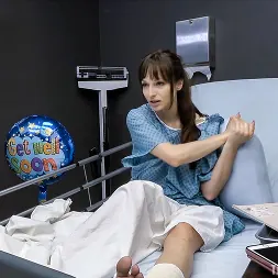 Lexi Luna en 'Team Skeet' Que te mejores pronto (Miniatura 10)