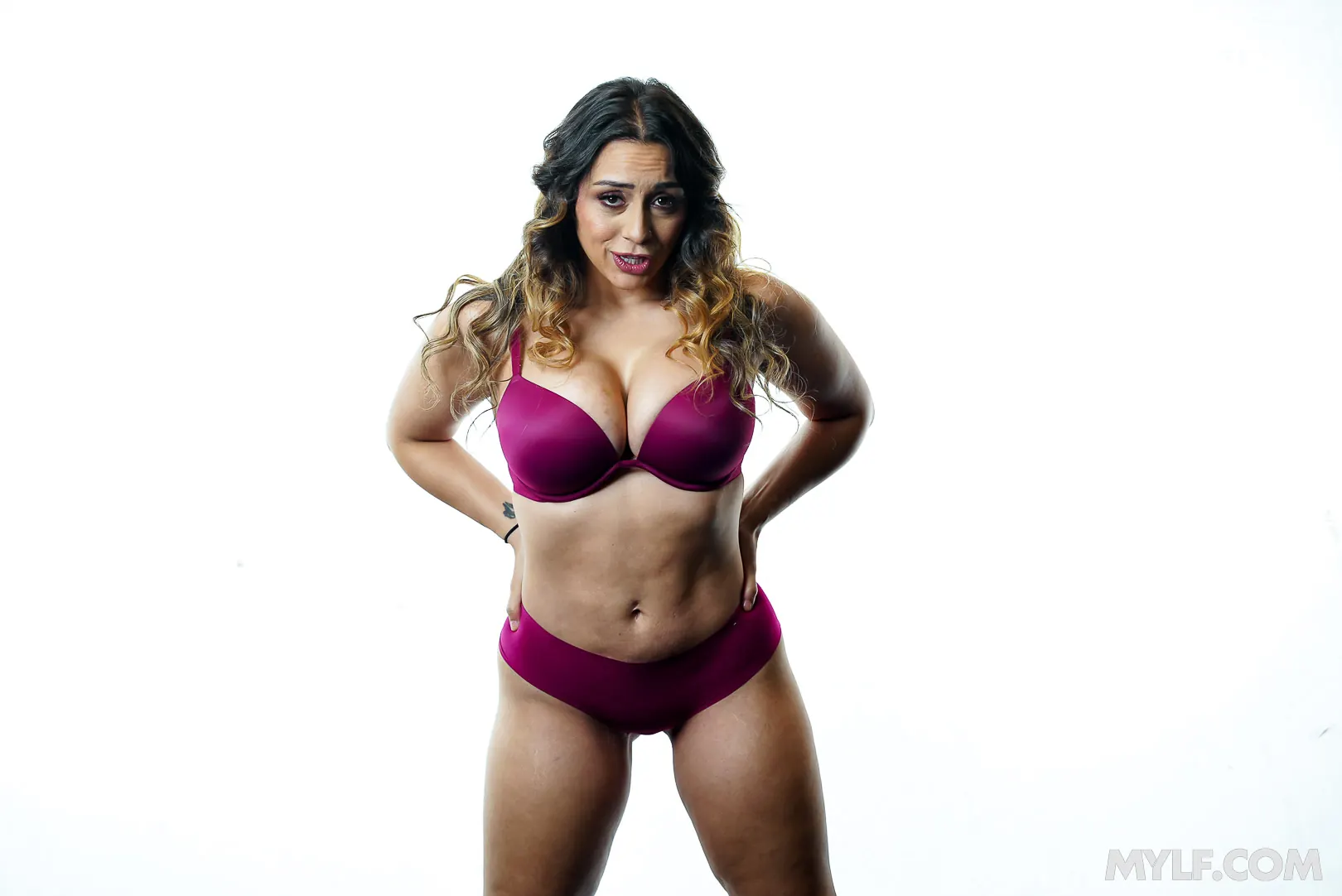 Team Skeet 'Concepto: Tamer Mylf' protagonizando Lilly Hall (foto 40)