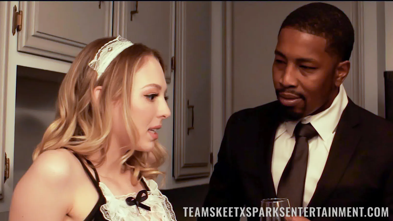 Team Skeet 'Lily desatada' protagonizando Lily Larimar (foto 4)