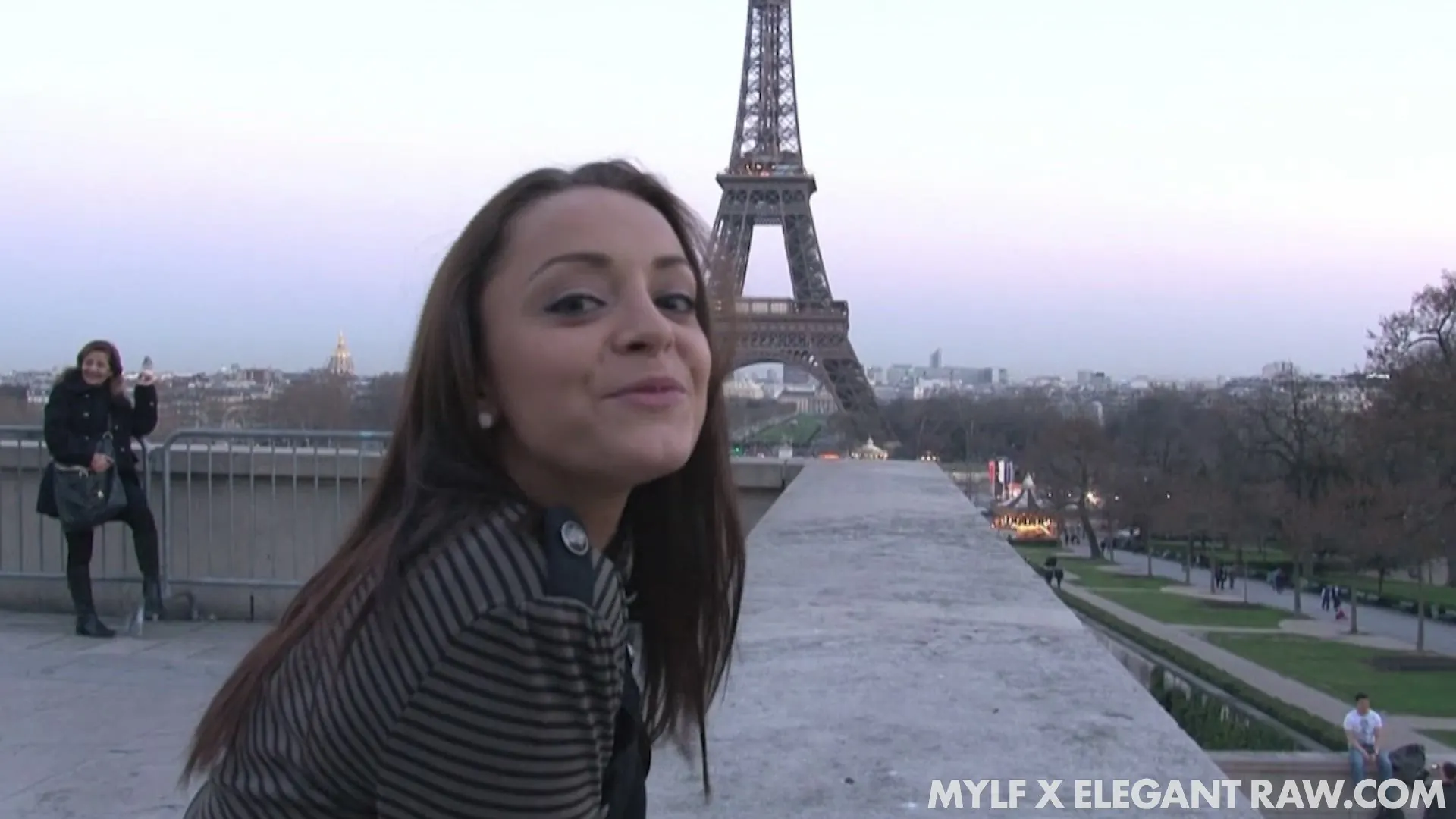 Team Skeet 'Cuando en París' protagonizando Liza del Sierra (foto 3)