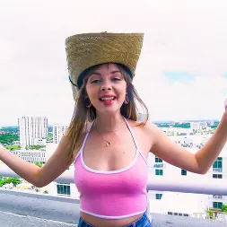 Lola Leda en 'Team Skeet' Domando a la bestia sexual (Miniatura 1)