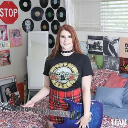 Lolly Dames en Concepto: Parodia de película (foto 1) Lolly Dames en 'Team Skeet' Concepto: Parodia de película (Miniatura 1)