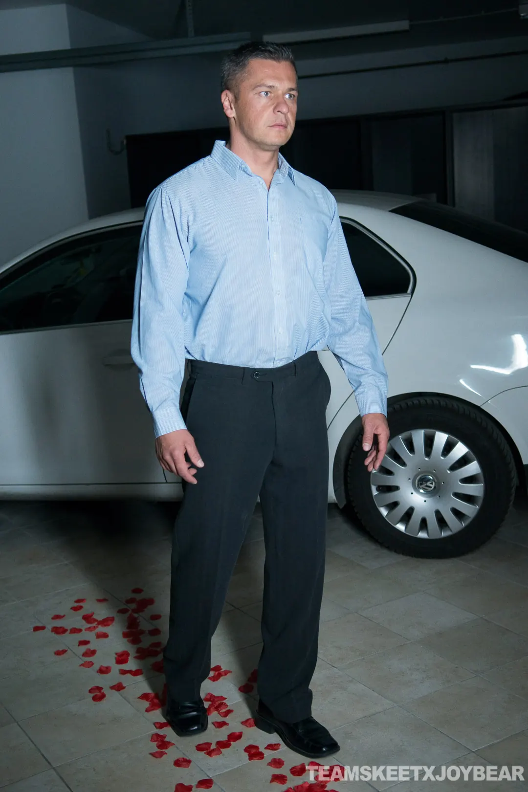 Loren Minardi en 'Amor al primer bocado' from 'Team Skeet' (foto 1) Team Skeet 'Amor al primer bocado' protagonizando Loren Minardi (foto 1)