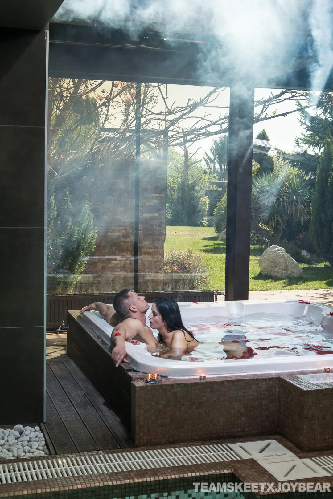 Loren Minardi en 'Amor al primer bocado' from 'Team Skeet' (foto 12) Team Skeet 'Amor al primer bocado' protagonizando Loren Minardi (foto 12)