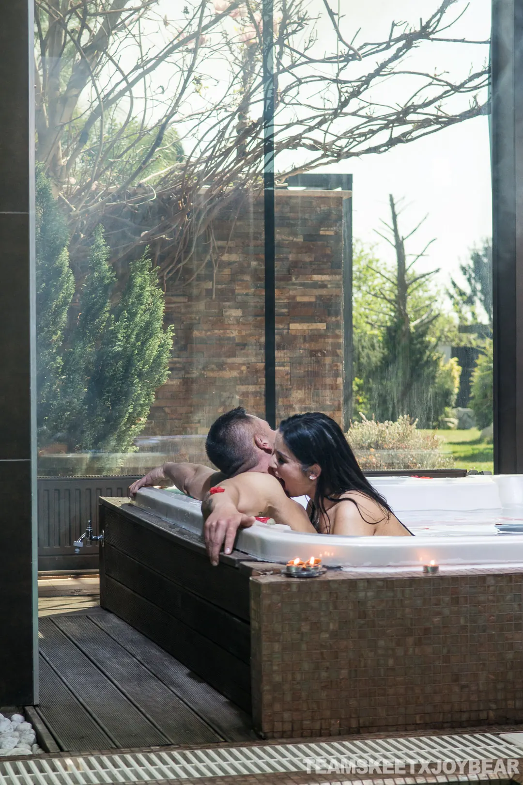 Loren Minardi en 'Amor al primer bocado' from 'Team Skeet' (foto 18) Team Skeet 'Amor al primer bocado' protagonizando Loren Minardi (foto 18)