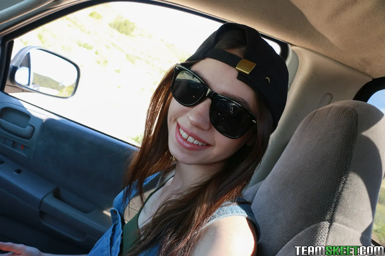 Team Skeet 'Otros tipos de diversión' protagonizando Lucie Cline (foto 24)