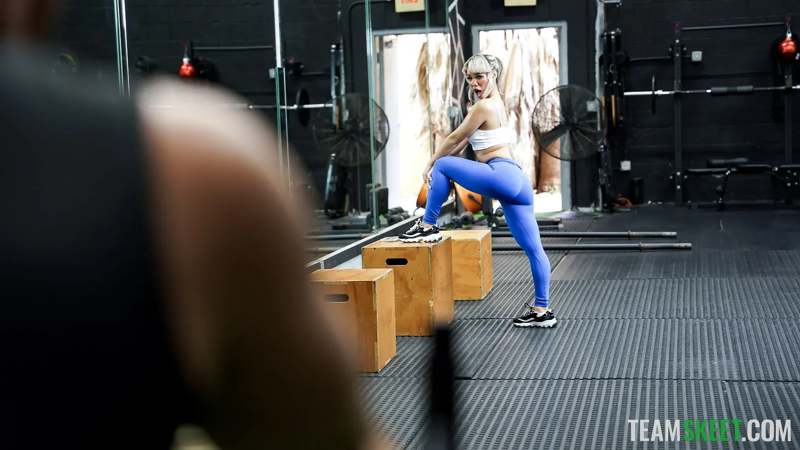 Team Skeet 'We're Just Toying Around' starring Luna Luxe (Photo 72)