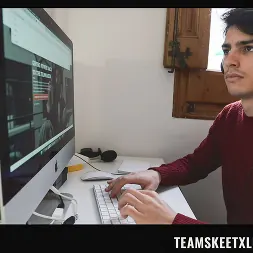 Luna X in Following Her Trail (Photo 1) Luna X in 'Team Skeet' Following Her Trail (Thumbnail 1)