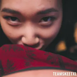 Luna X in Following Her Trail (Photo 6) Luna X in 'Team Skeet' Following Her Trail (Thumbnail 6)