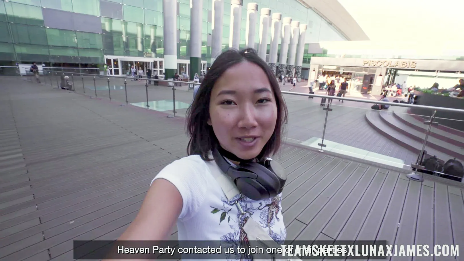 Team Skeet 'Lingerie at the Hotel' starring Luna X (Photo 1)